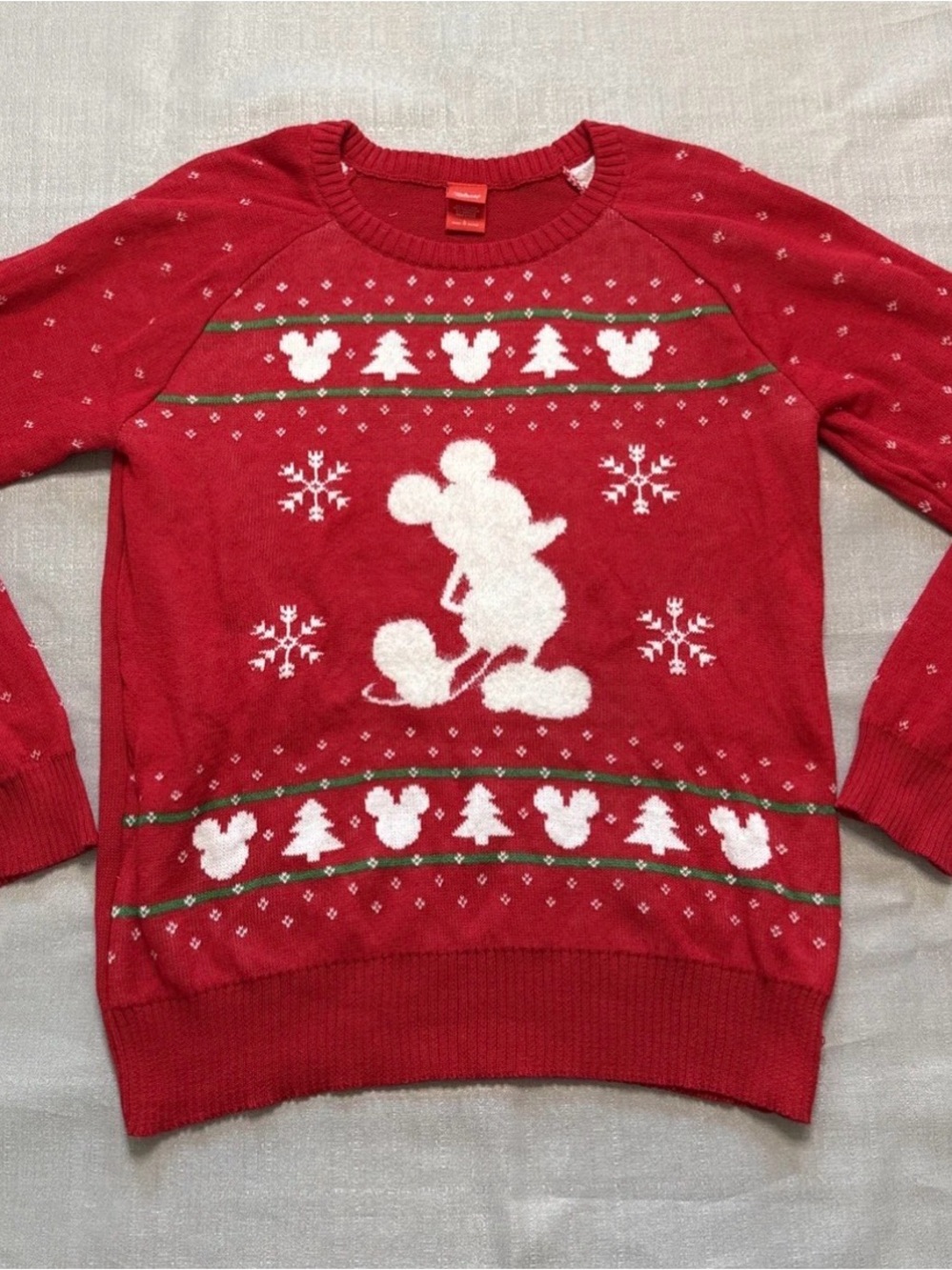 Disney Women Sweater Large Red Mickey Mouse Christmas Holiday Long Sleeve